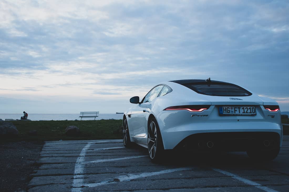 Jaguar F-Type P450 AWD-15