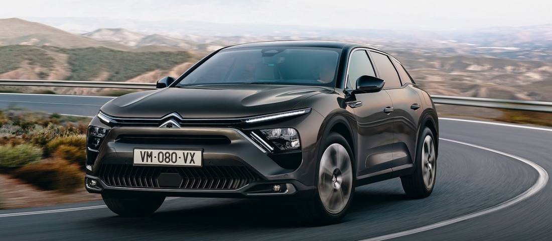 Citroen-C5_X-2022-1280-03-1100