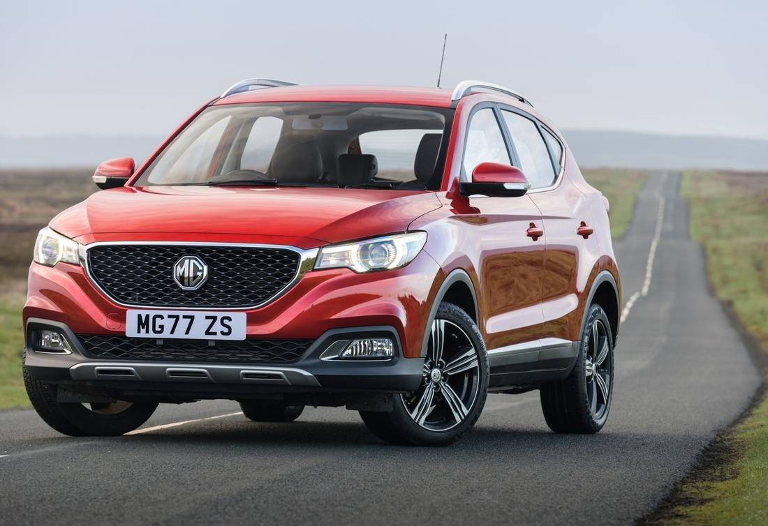 MG ZS: dimensioni, interni, motori, prezzi e concorrenti - AutoScout24