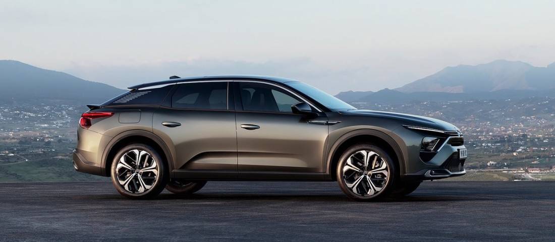 Citroen-C5_X-2022-1280-09-1100