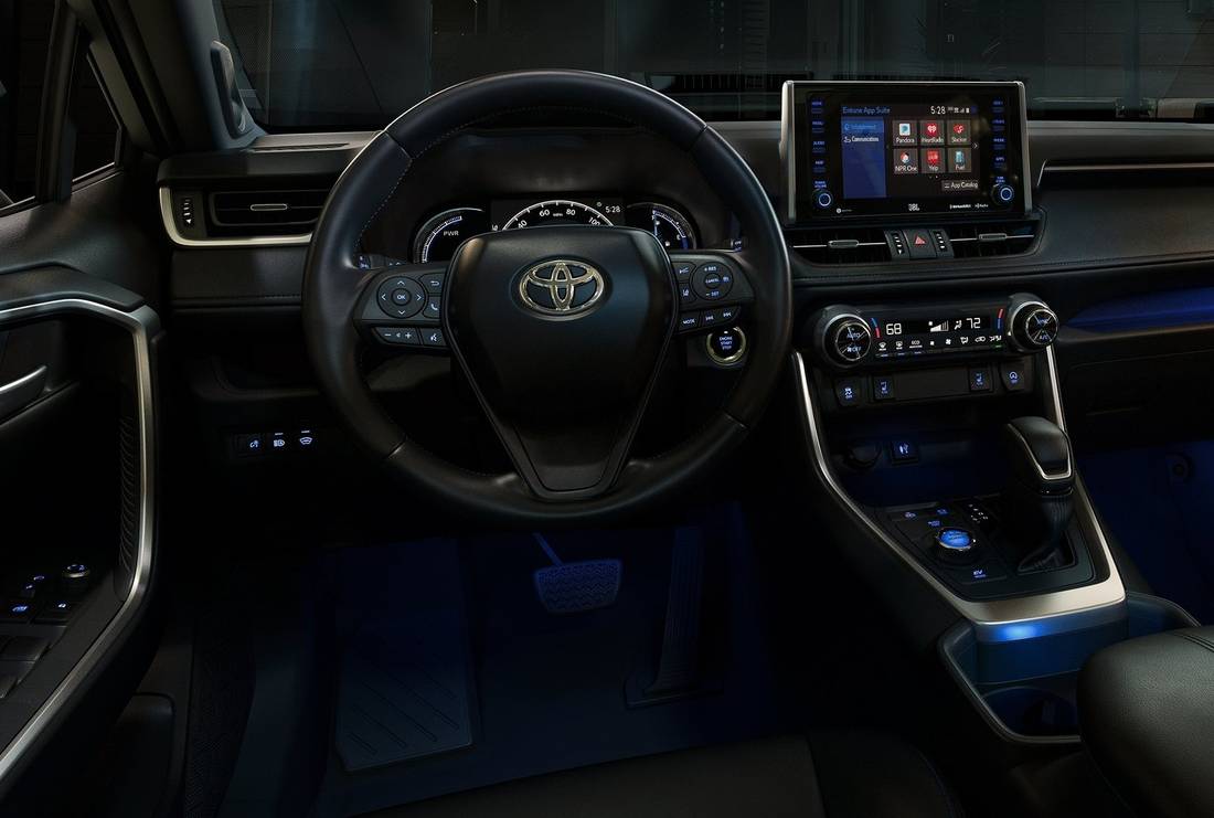 toyota-rav4-interior