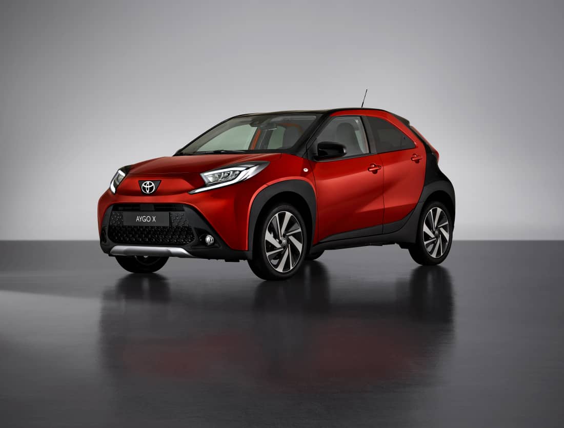 crossover compatto toyota 2022