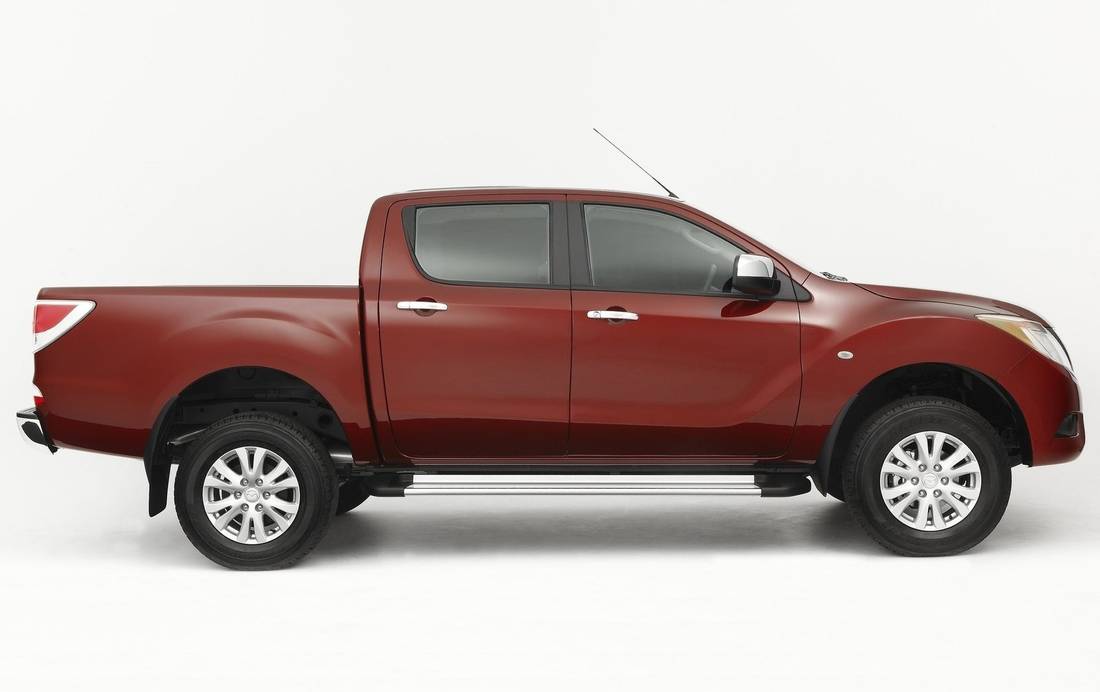 mazda-bt-50-side