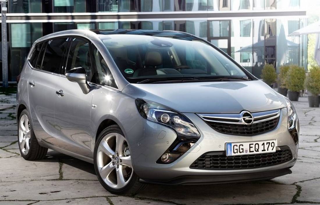 opel-zafira-tourer-front.jpg