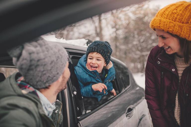  I minivan sono particolarmente adatti alle famiglie più piccole che cercano molto spazio all'interno, ma anche un'auto maneggevole. Per le famiglie con più di due bambini, è più consigliabile guardare ai prossimi furgoni più grandi.