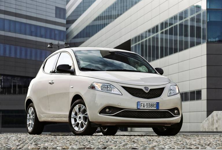 lancia-ypsilon