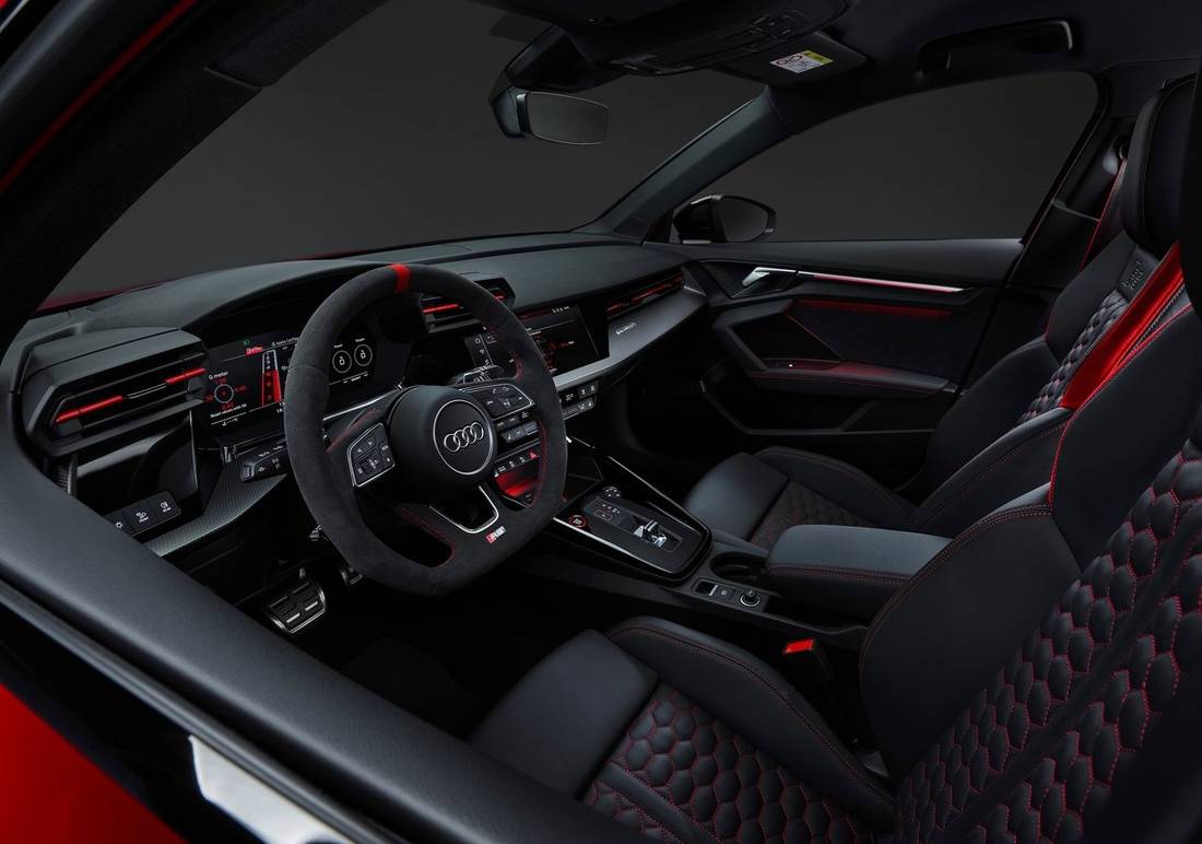 Audi-RS3-2022-interni.jpeg