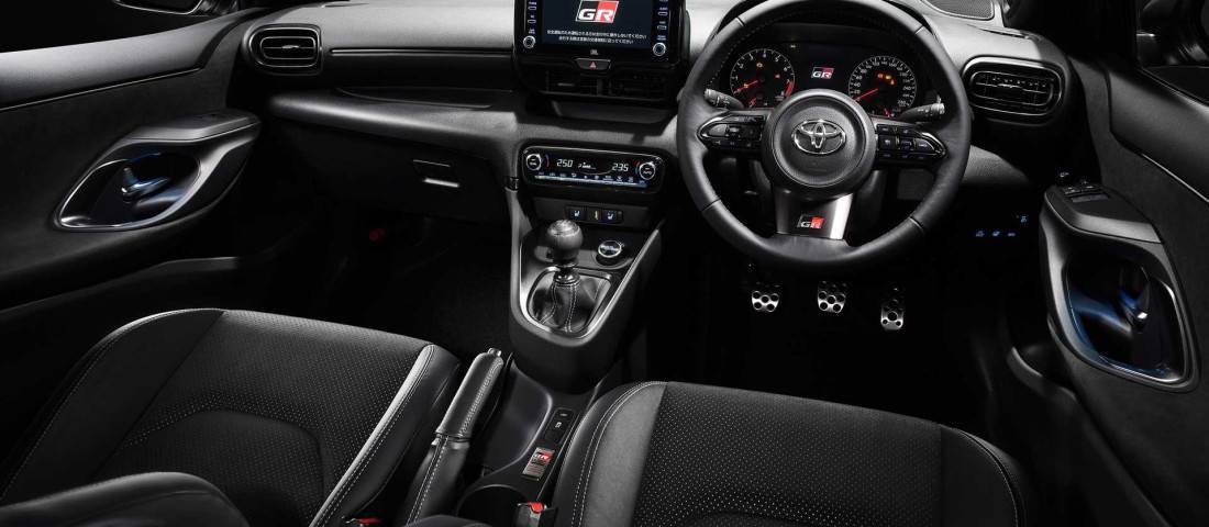 toyota-gr-yaris-interieur