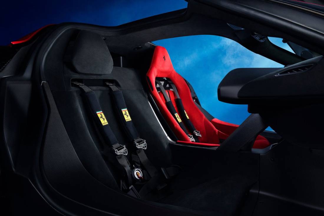 Ferrari-F80-2025-interior (2)