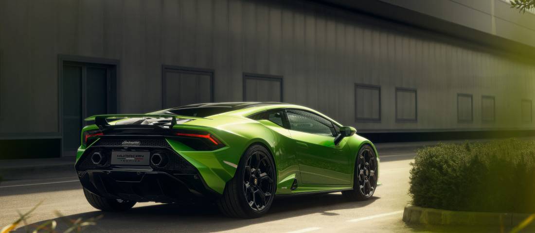 lamborghini-huracan-tecnica-back-1100