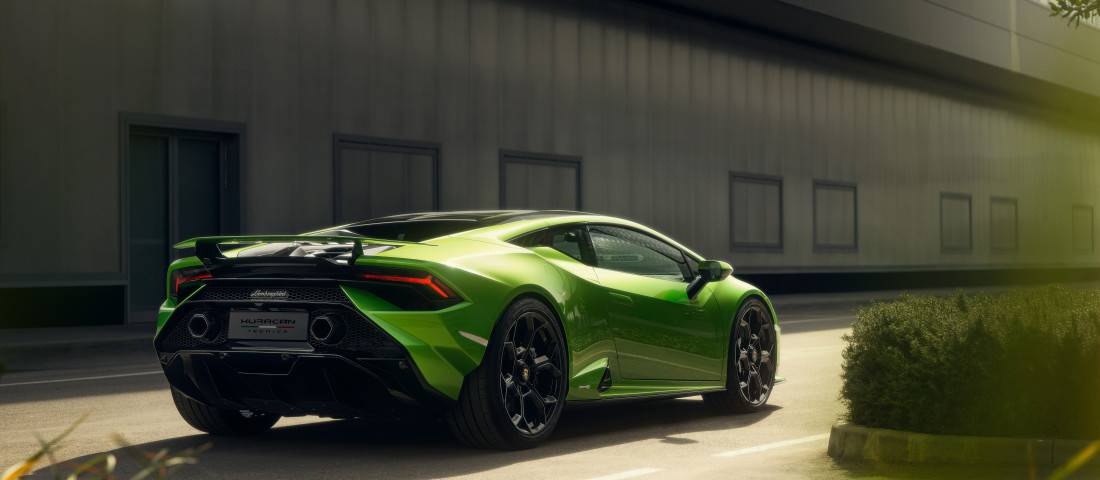 lamborghini-huracan-tecnica-back-1100.jpeg