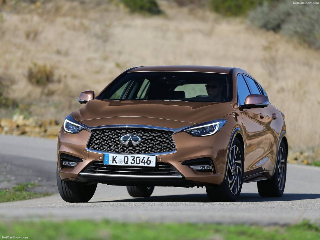 infiniti-q30-front