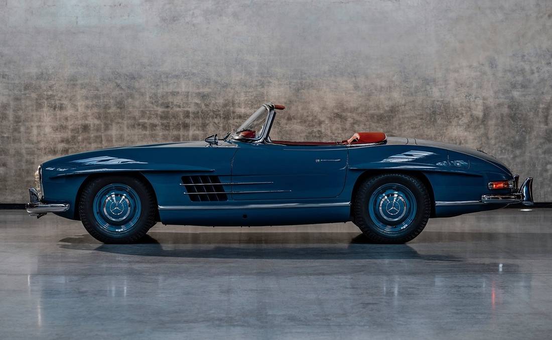 mercedes-benz-sl-300-side