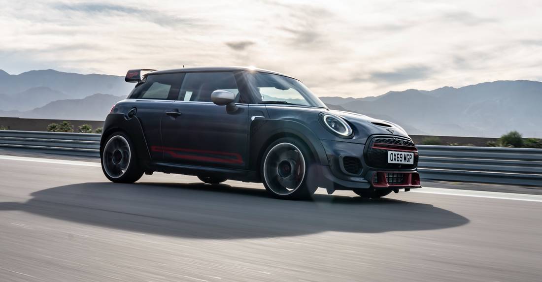 mini-john-cooper-works-gp-side