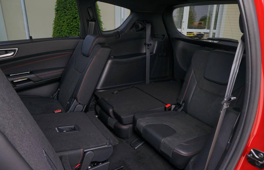 ford-s-max-seats