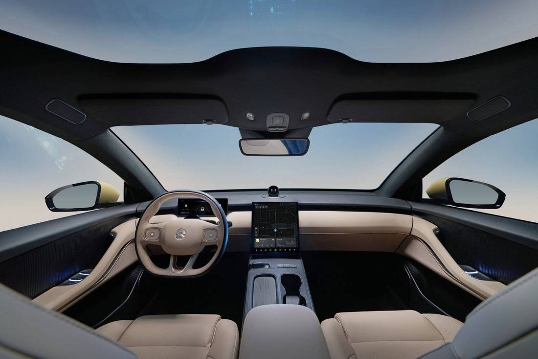 nio-et5-interior