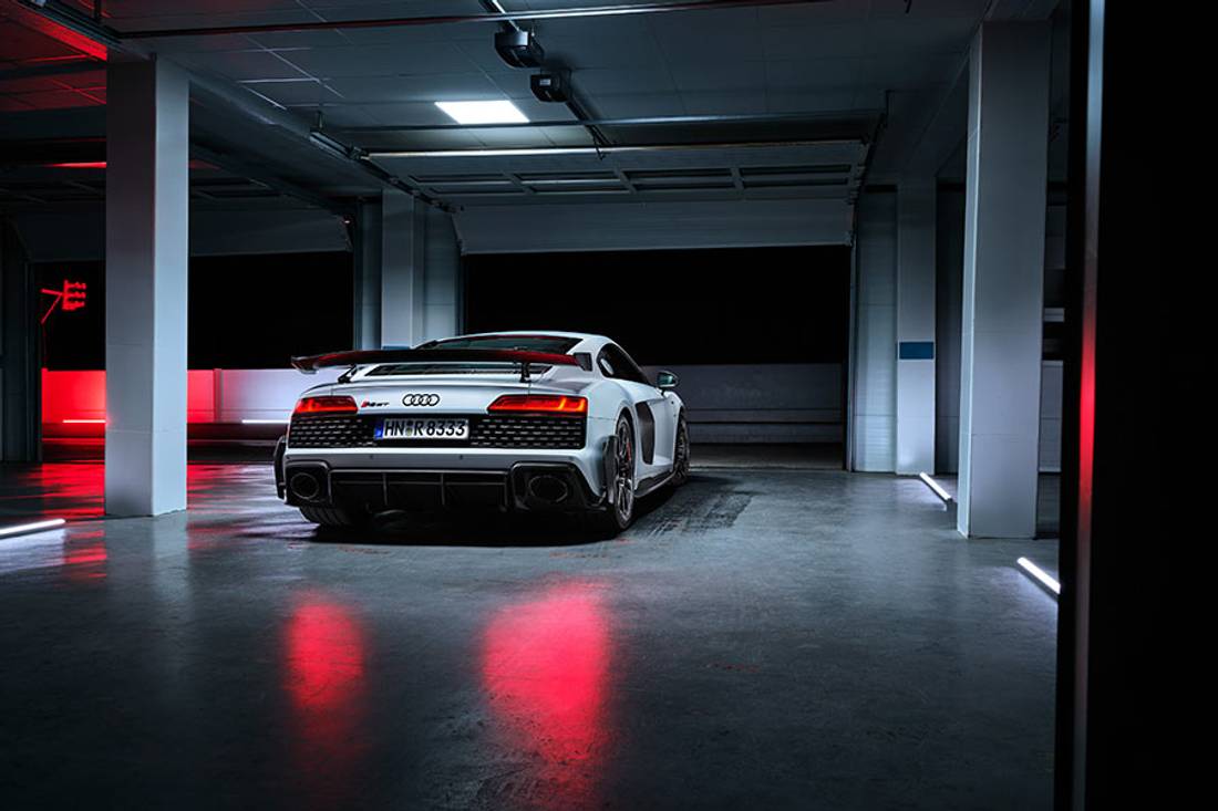 Audi-R8-V10-GT-RWD-2022-autoscout24 (1)