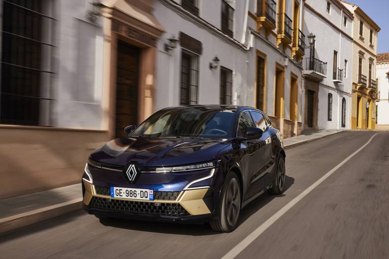 Renault MEGANE E-TECH elettrica 2