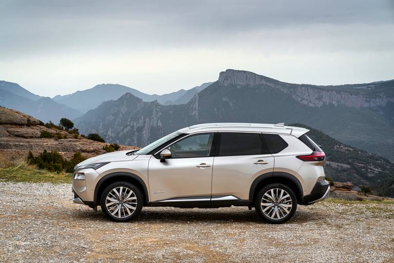 Nuovo X-Trail anteprima del SUV ibrido 7 posti Nissan 5