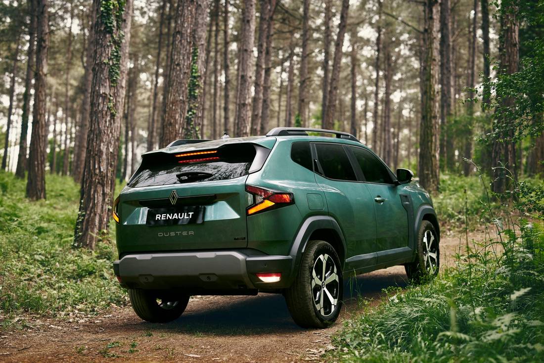 renault duster e-tech 9