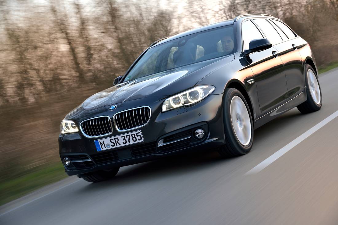 P90147207_highRes_bmw-520d-touring-in-