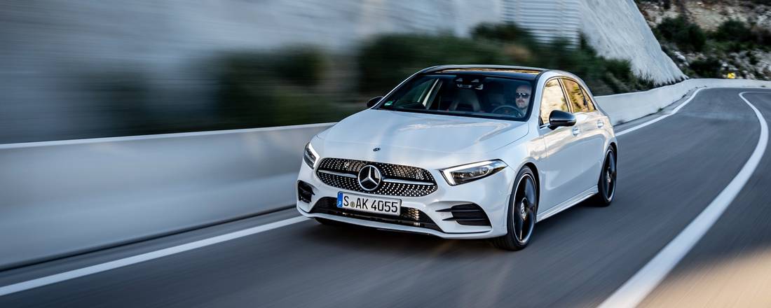 mercedes-benz a 180 d amg line 4 - teaser