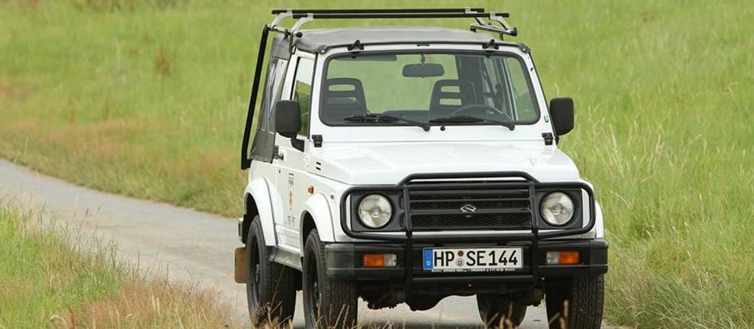 Suzuki Samurai: dimensioni, interni, motori, prezzi e concorrenti -  AutoScout24