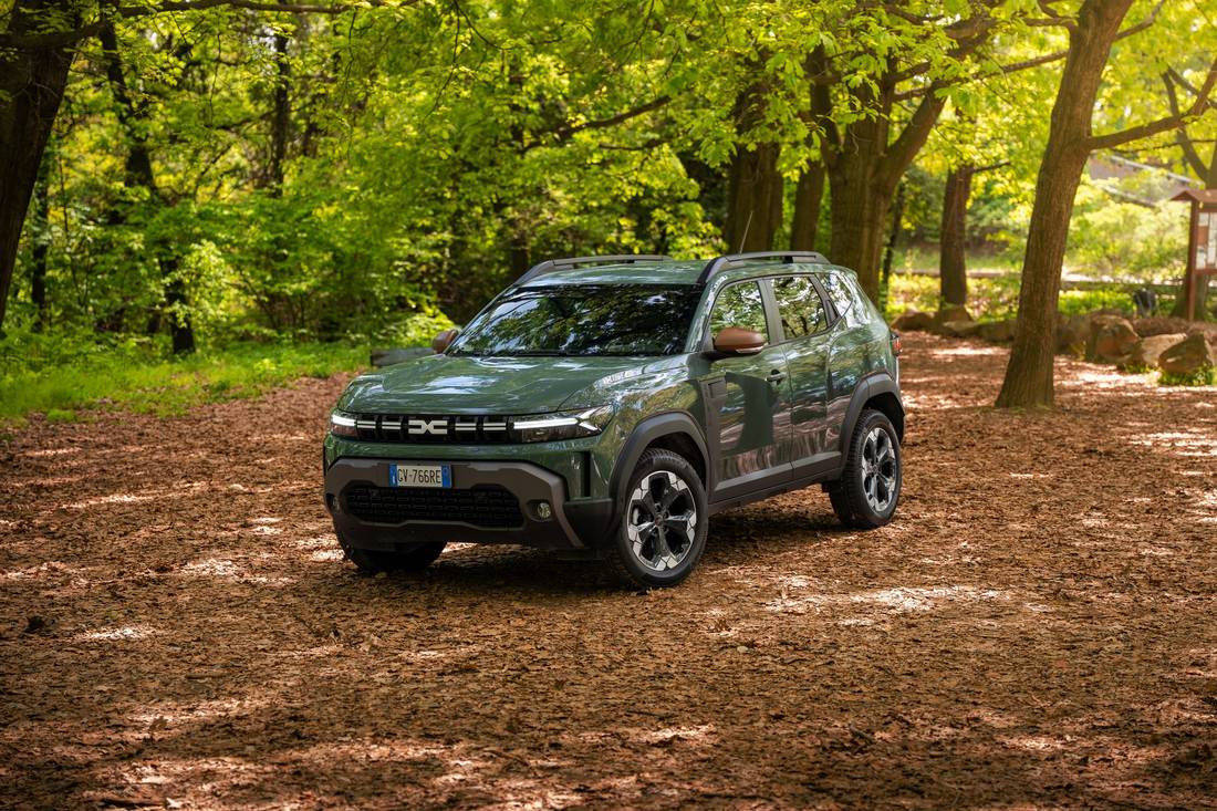 Prova Dacia Duster 2025: GPL, ibrida e turbo benzina 4x4, quale scegliere e perché