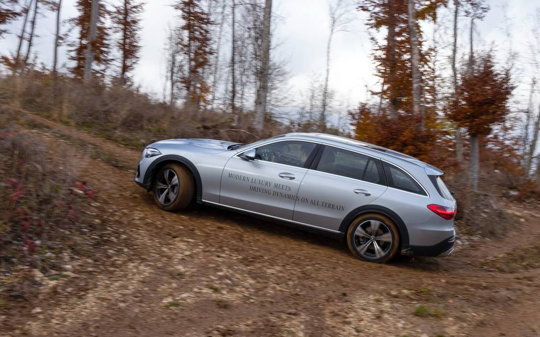 mercedes-benz-c-220-side