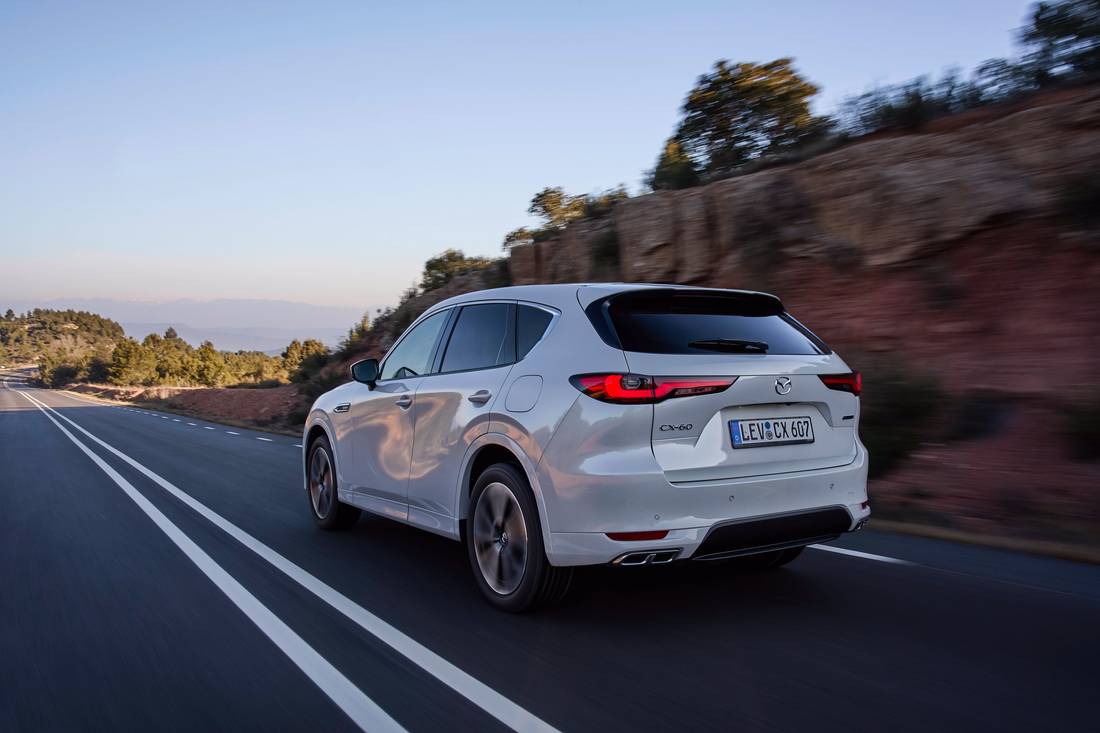 Mazda CX-60 PHEV, sfida alla classe premium