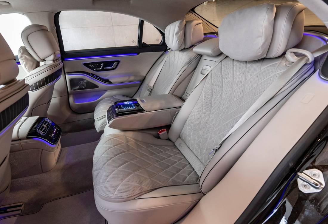 mercedes-benz-s-500-seats