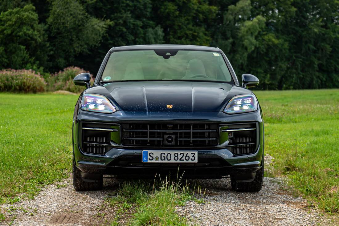 porsche-cayenne-gts-coupe-2024-front