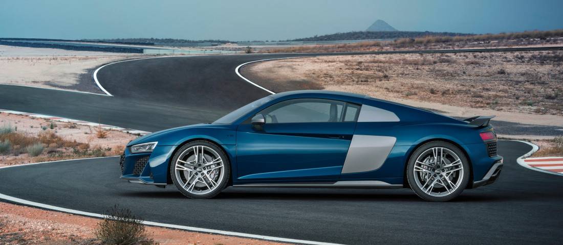 audi-r8-v10-side-1100