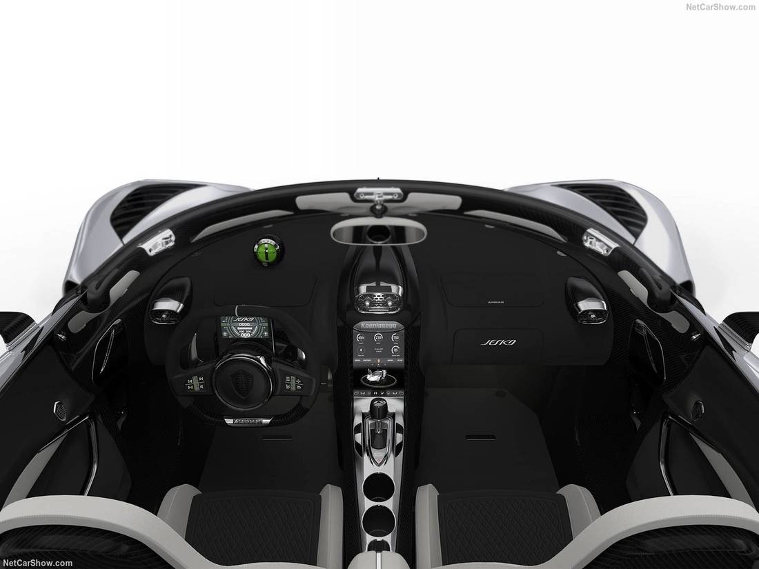 koenigsegg-jesko-interieur