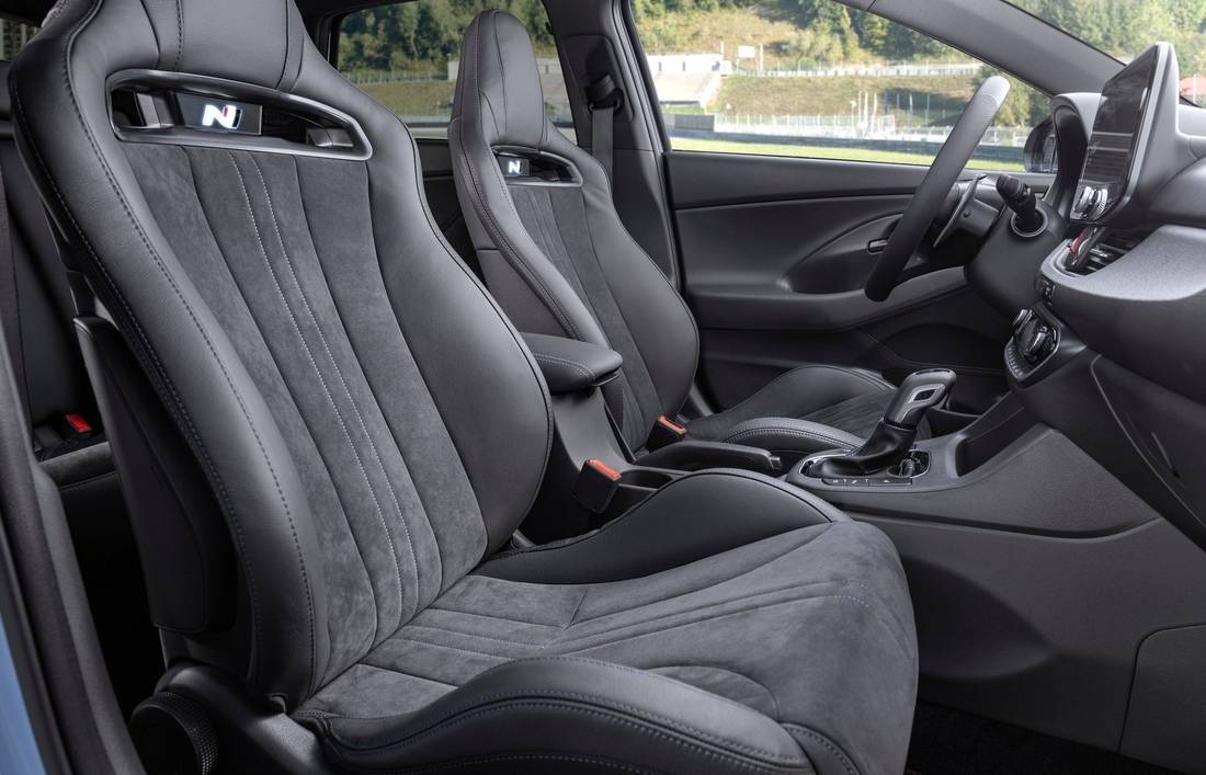 hyundai-i30-n-seats