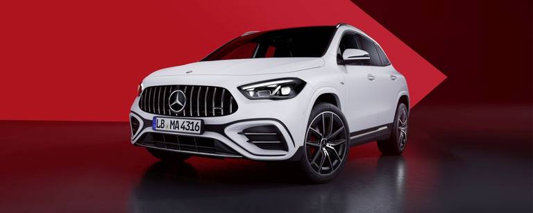 Mercedes-AMG GLA e GLB il massimo della sportività in stile compact SUV 00