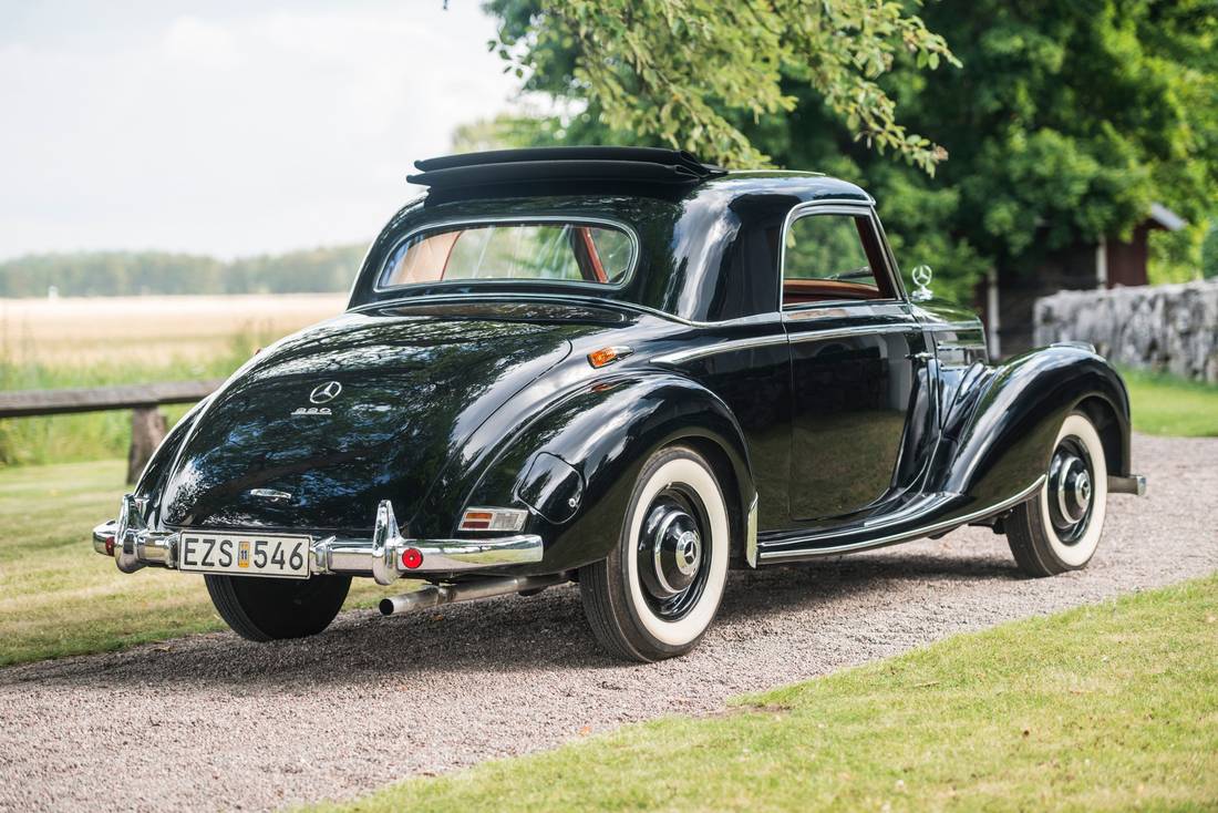 mercedes-benz 220 coupe 5