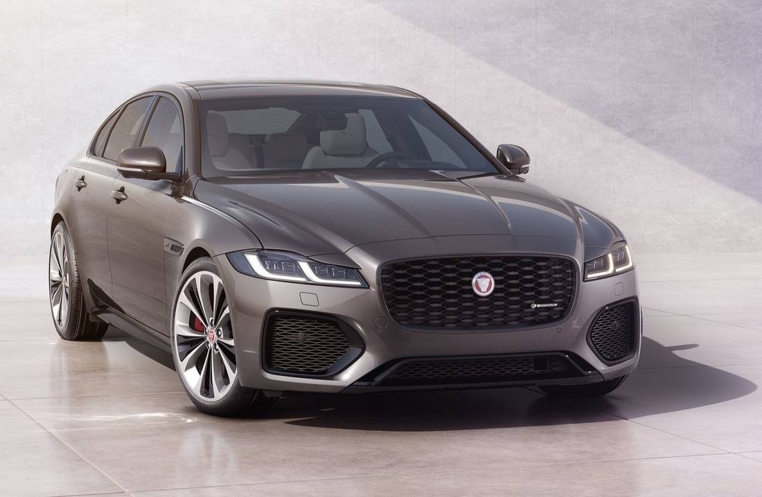 jaguar-xf-front