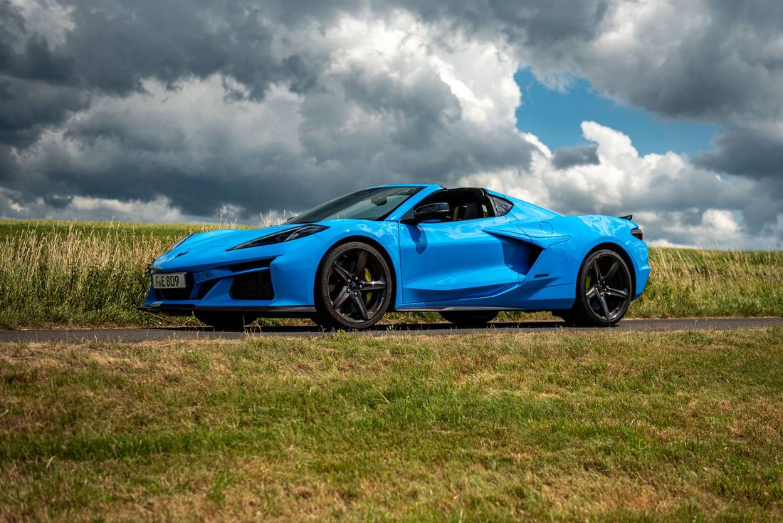 Chevrolet Corvette C8 E-Ray (2025): T-Hybrid, chi sei?