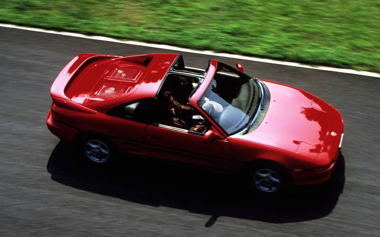 toyota-mr-2-oiverview