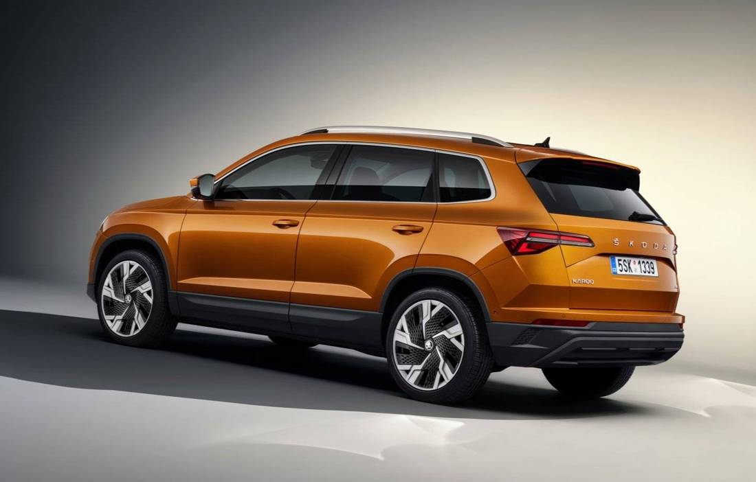 skoda-karoq-back