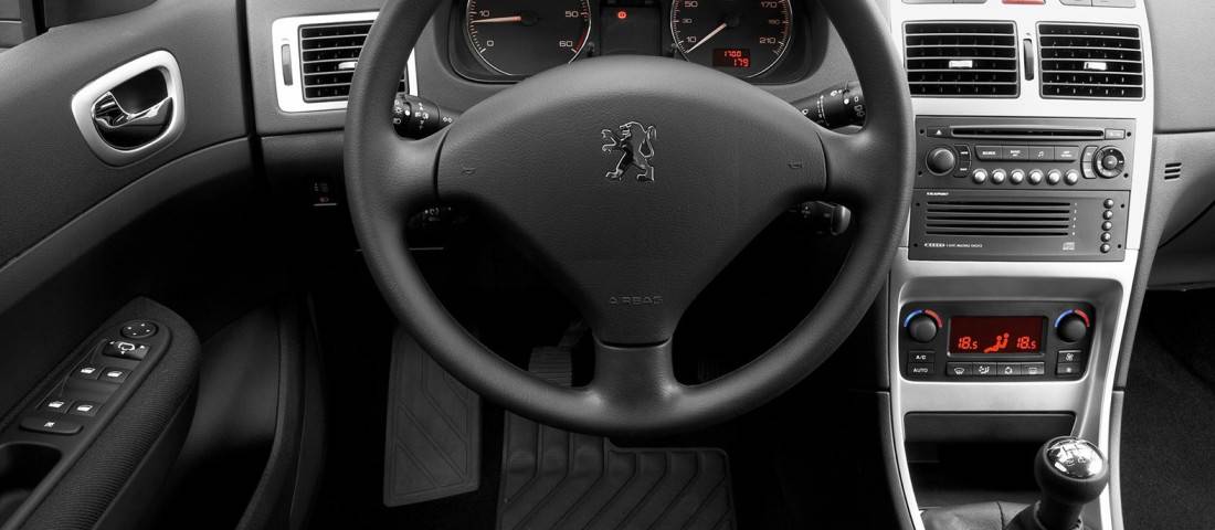 peugeot-307-interieur