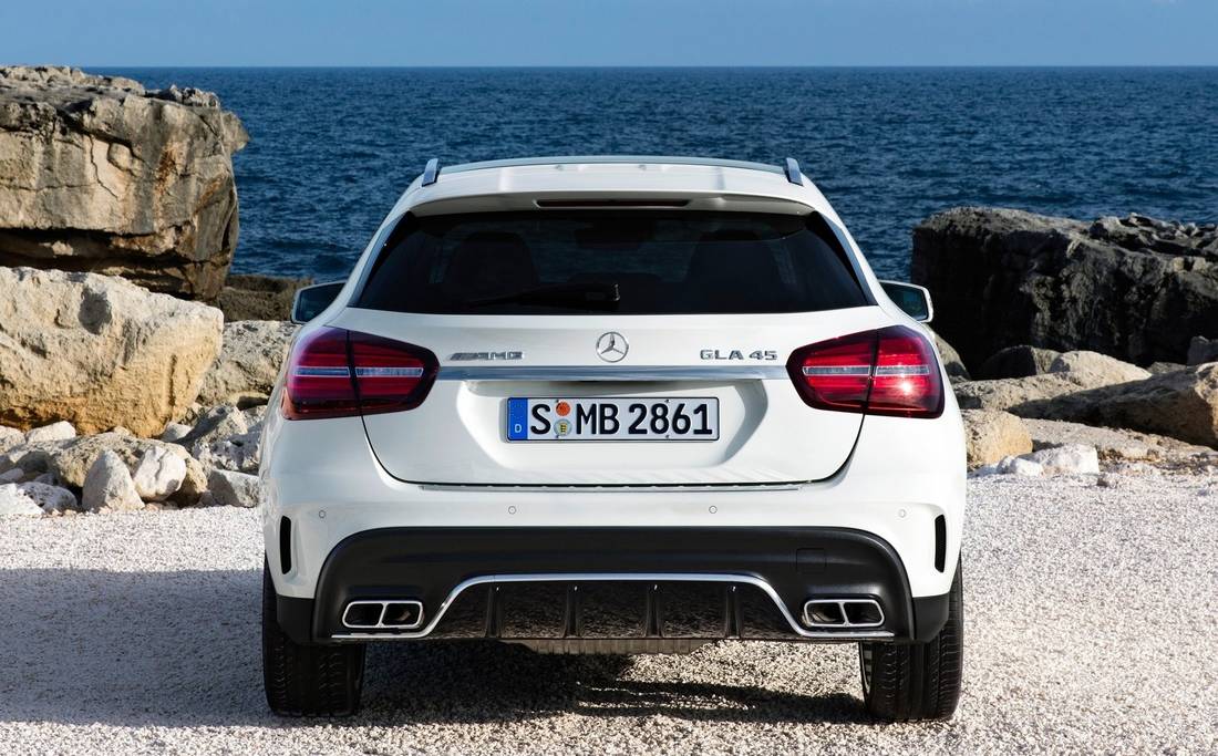 mercedes-benz-gla-45amg-back