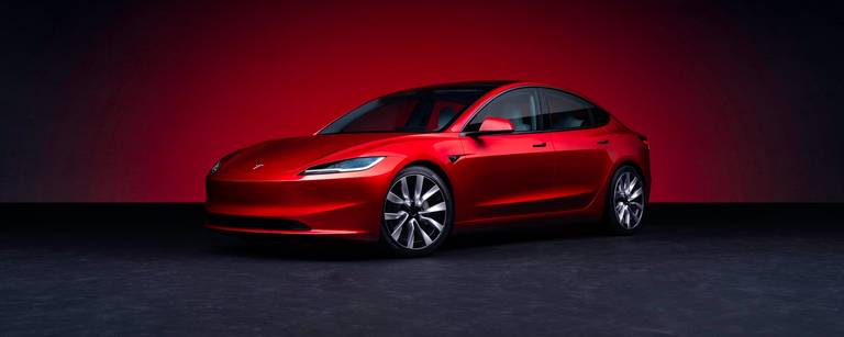 Nuova Tesla Model 3 restyling 2024 01