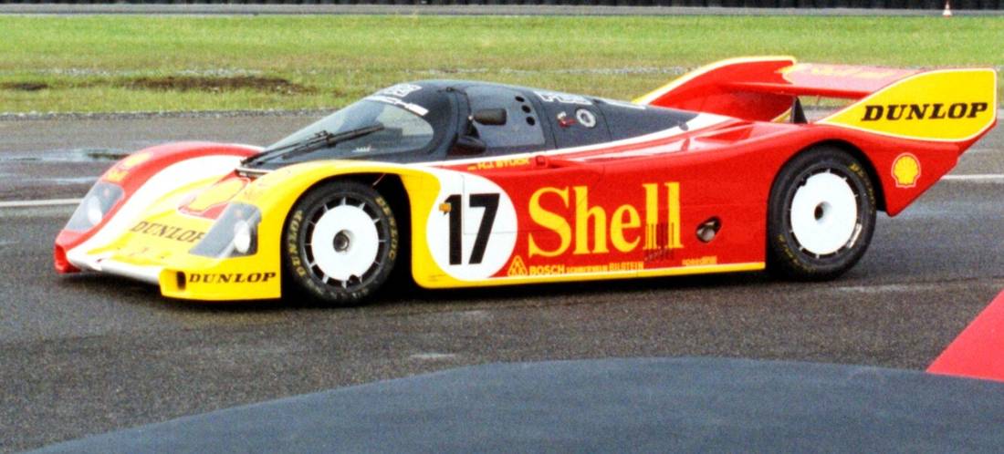 porsche-962-side