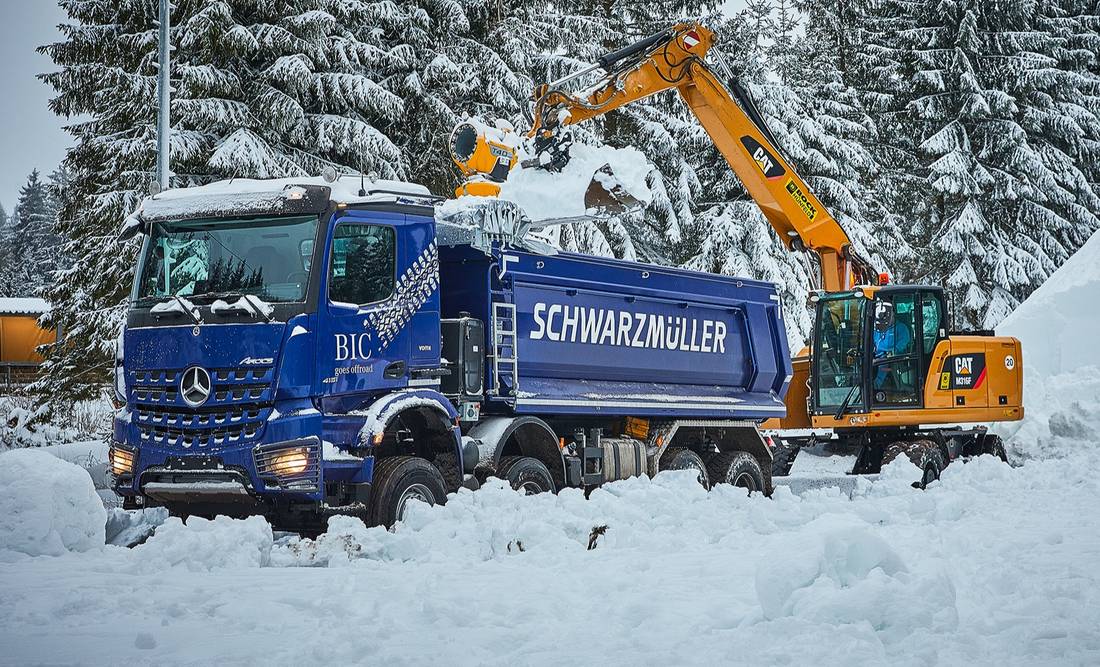 mercedes-benz-actros-side