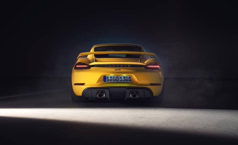  718 Cayman GT4 retro