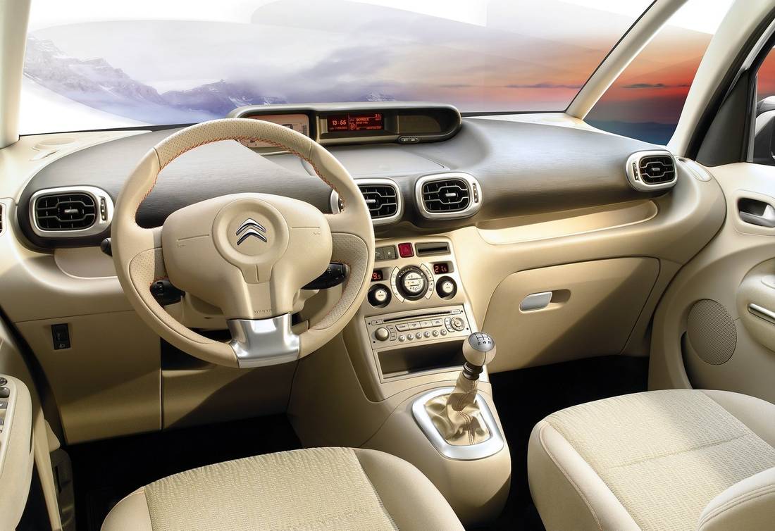 citroen-c3-picasso-interior