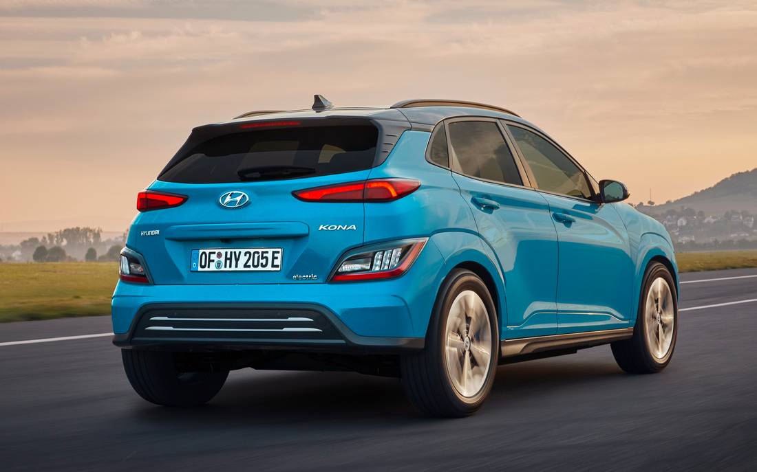 hyundai-kona-electric-back