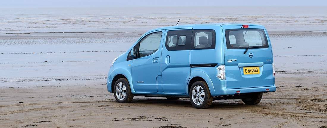 nissan-nv200-back